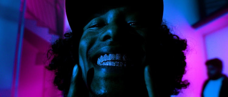 Marc Carles - Film und Videoproduzent - Referenzen - Music Video - NARU - WHOLELOTTAHENNY Bild